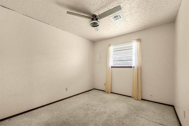 1704 SE Indiana Ave, Lawton, OK 73501
