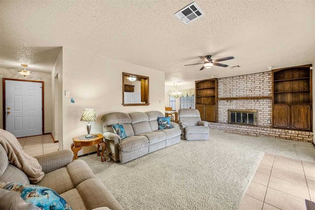 1704 SE Indiana Ave, Lawton, OK 73501