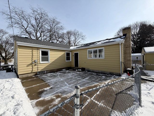 3450 3rd AVENUE, Racine, WI 53402