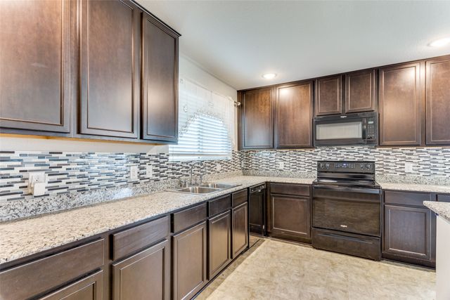 6341 Bollard Drive, Fort Worth, TX 76179