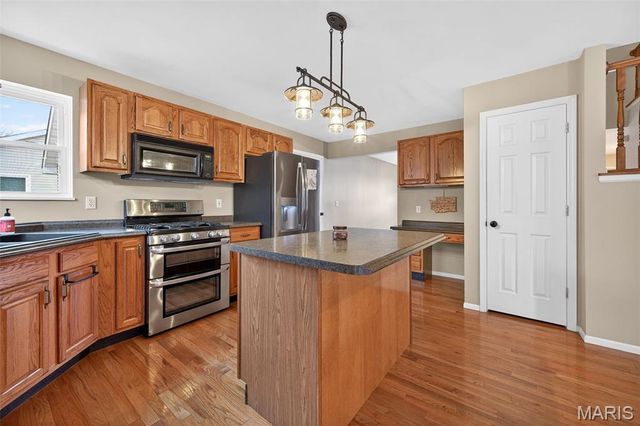 1222 Pinehurst Club Court, O'fallon, MO 63366