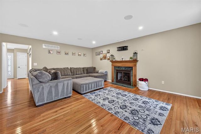 1222 Pinehurst Club Court, O'fallon, MO 63366