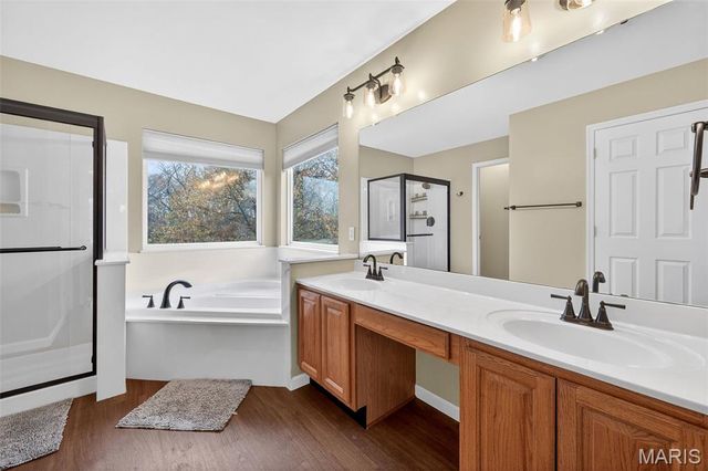 1222 Pinehurst Club Court, O'fallon, MO 63366