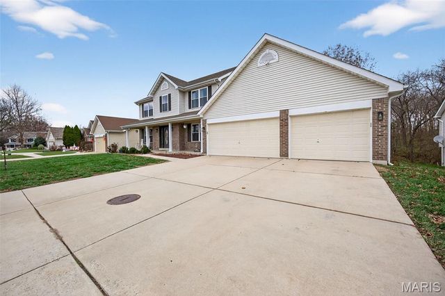 1222 Pinehurst Club Court, O'fallon, MO 63366