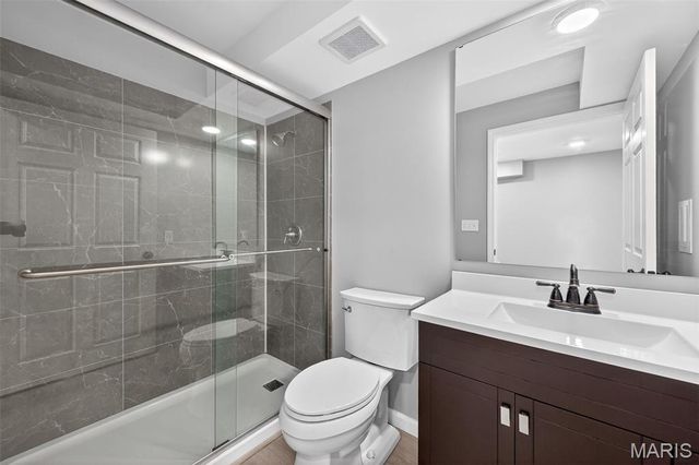 1222 Pinehurst Club Court, O'fallon, MO 63366