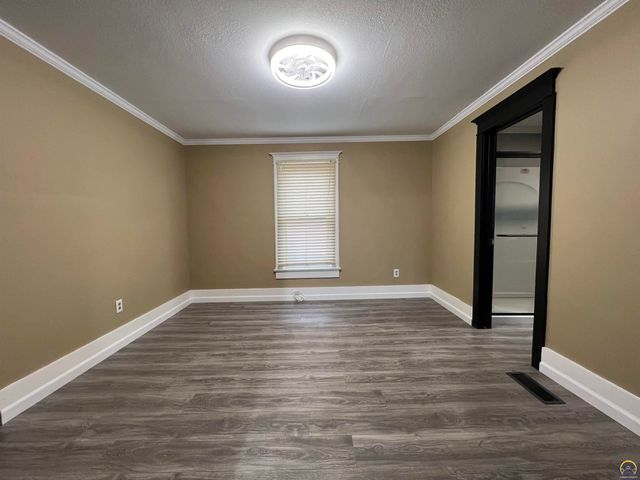 510 Cottonwood ST, Emporia, KS 66801