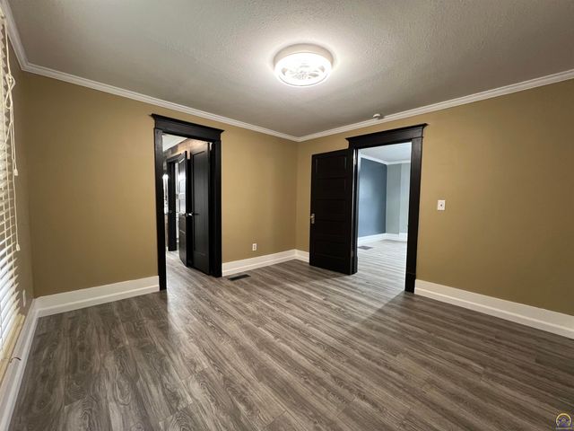 510 Cottonwood ST, Emporia, KS 66801