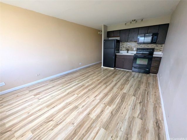 3045 Ala Napuaa Place 1607, Honolulu, HI 96818