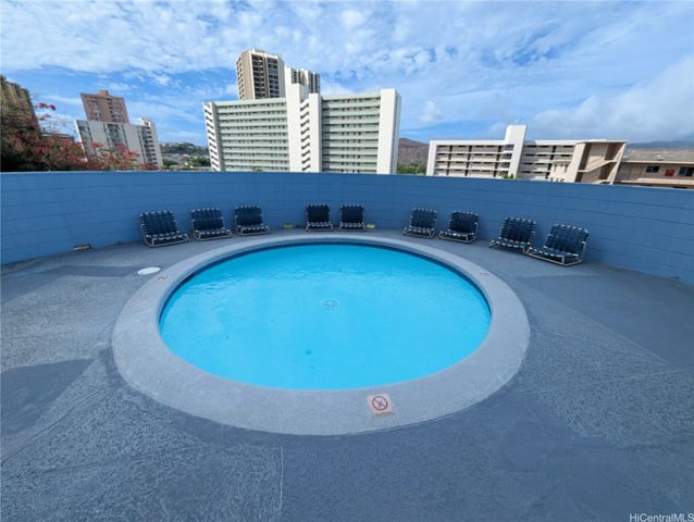 3045 Ala Napuaa Place 1607, Honolulu, HI 96818