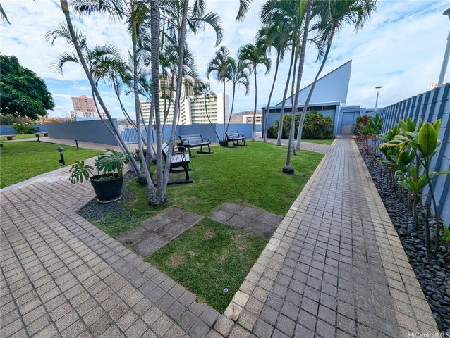 3045 Ala Napuaa Place 1607, Honolulu, HI 96818