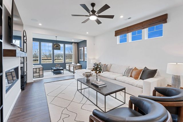 6238 Links Drive 04001, Woodridge, IL 60517