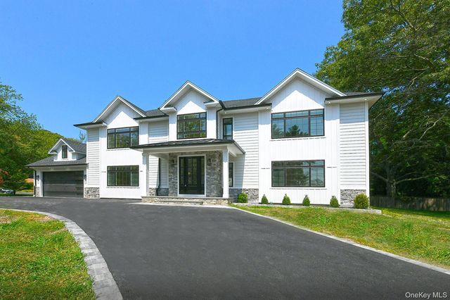 11 Edcris Lane, Huntington, NY 11743