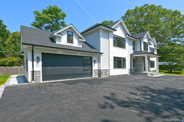 11 Edcris Lane, Huntington, NY 11743