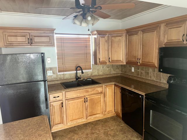 715 Lori Drive 201, Palm Springs, FL 33461