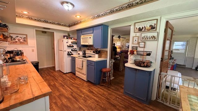 8822 E CRESCO LANE, Inverness, FL 34450