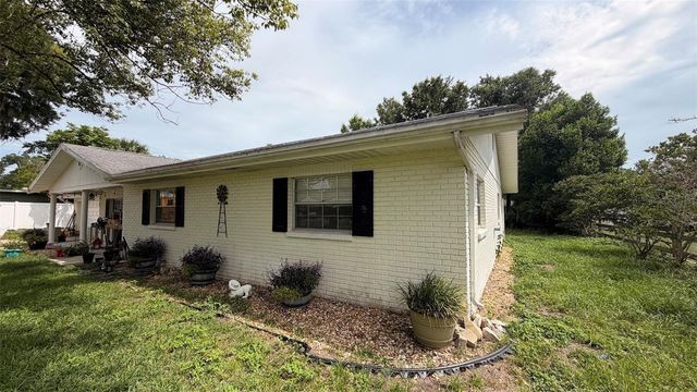 8822 E CRESCO LANE, Inverness, FL 34450