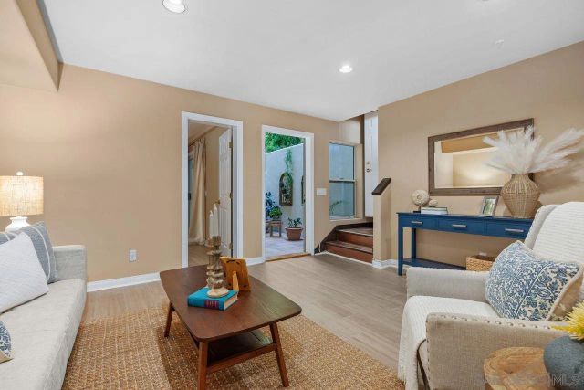 2326 Oxford Ave, Cardiff, CA 92007
