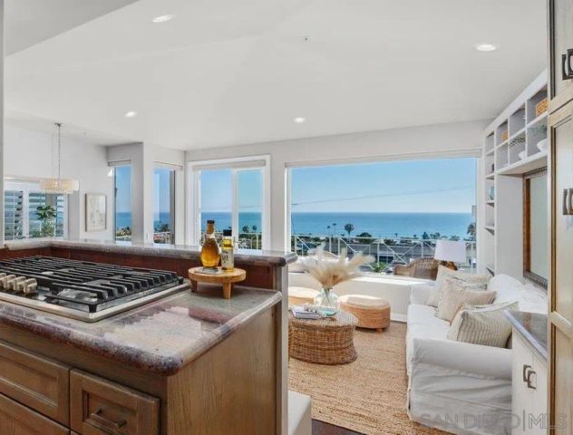 2326 Oxford Ave, Cardiff, CA 92007