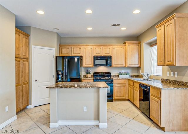 10737 DRAKE RIDGE Avenue, Las Vegas, NV 89166