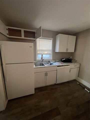 4044 2nd Avenue, Des Moines, IA 50313