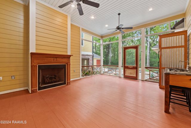 529 Rue La Belle, Breaux Bridge, LA 70517