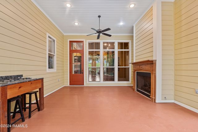 529 Rue La Belle, Breaux Bridge, LA 70517