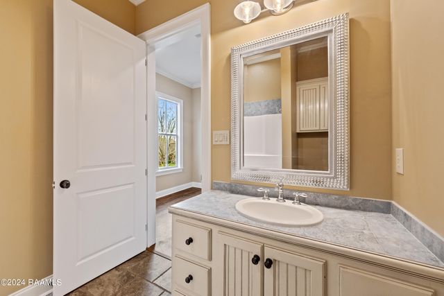 529 Rue La Belle, Breaux Bridge, LA 70517