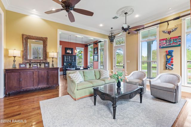 529 Rue La Belle, Breaux Bridge, LA 70517