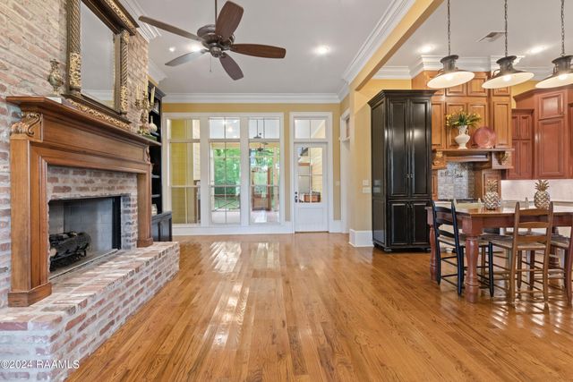 529 Rue La Belle, Breaux Bridge, LA 70517