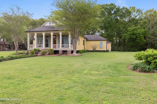 529 Rue La Belle, Breaux Bridge, LA 70517