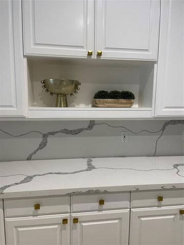 2 Milan Estates, Houston, TX 77056