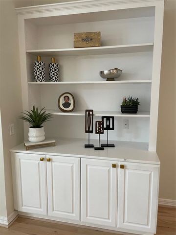 2 Milan Estates, Houston, TX 77056