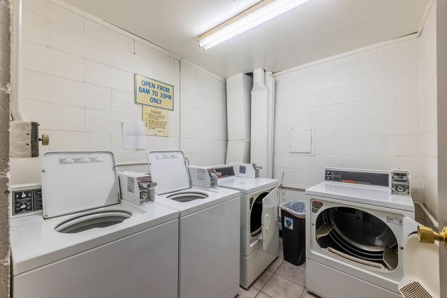 9540 Mayfield Avenue 312S, Oak Lawn, IL 60453