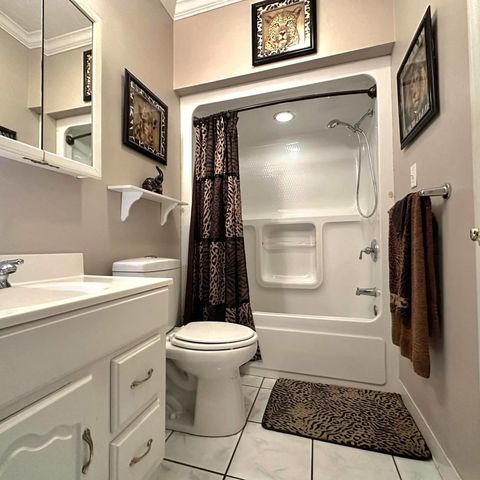 919 Delmar Avenue, Bayou Vista, LA 70380