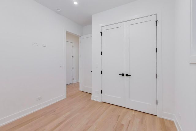 2456 W Cortez Street 2E, Chicago, IL 60622