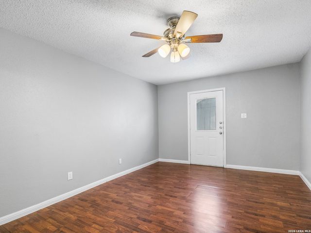 113 E View Point, Boerne, TX 78006