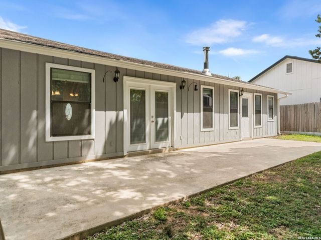 113 E View Point, Boerne, TX 78006