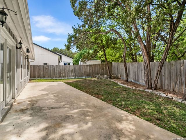 113 E View Point, Boerne, TX 78006
