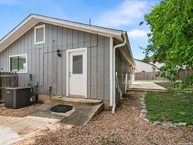 113 E View Point, Boerne, TX 78006