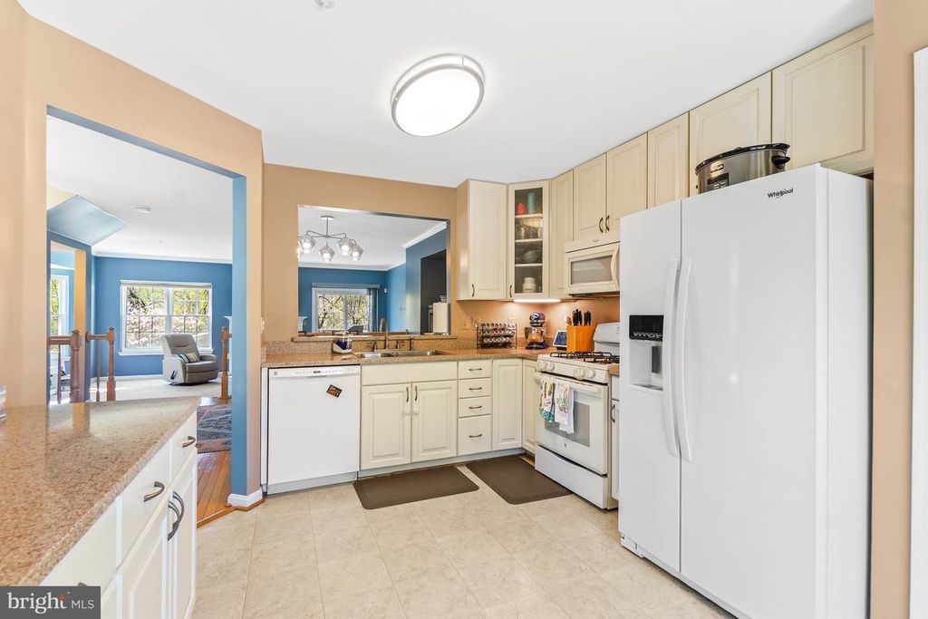 Image 11 of property listing at 11230 WATERMILL LN, Silver Spring, MD 20902