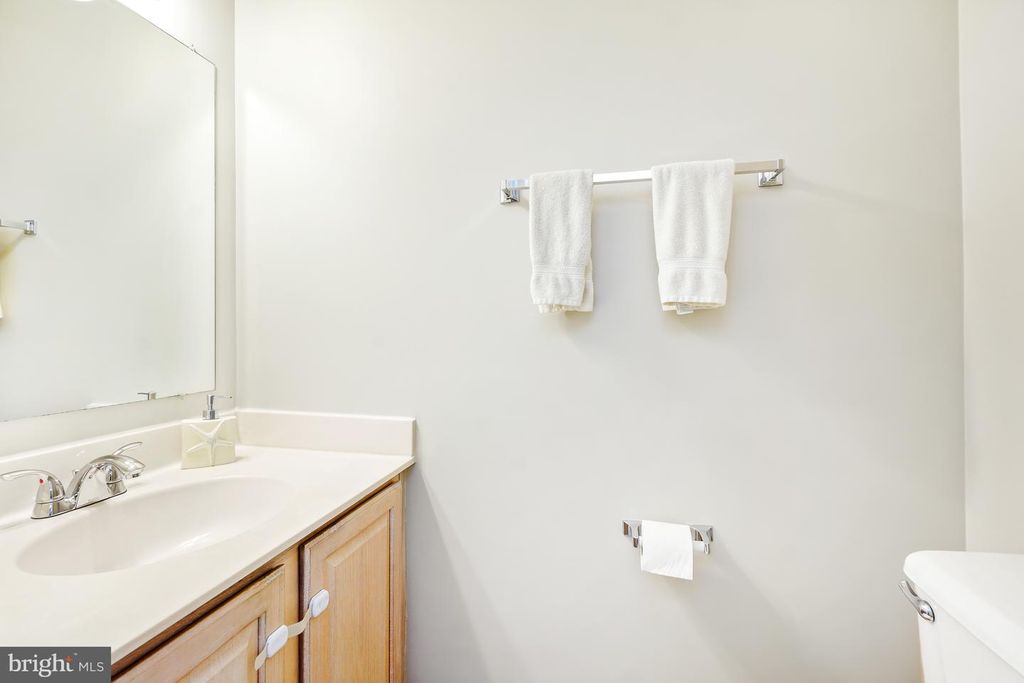 Image 15 of property listing at 11230 WATERMILL LN, Silver Spring, MD 20902