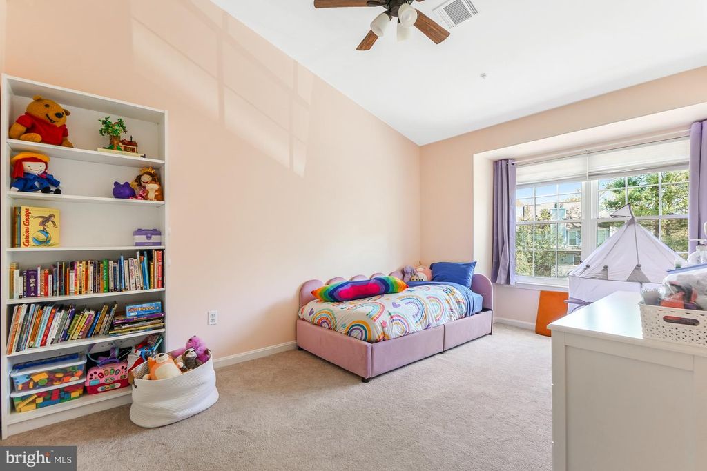 Image 20 of property listing at 11230 WATERMILL LN, Silver Spring, MD 20902