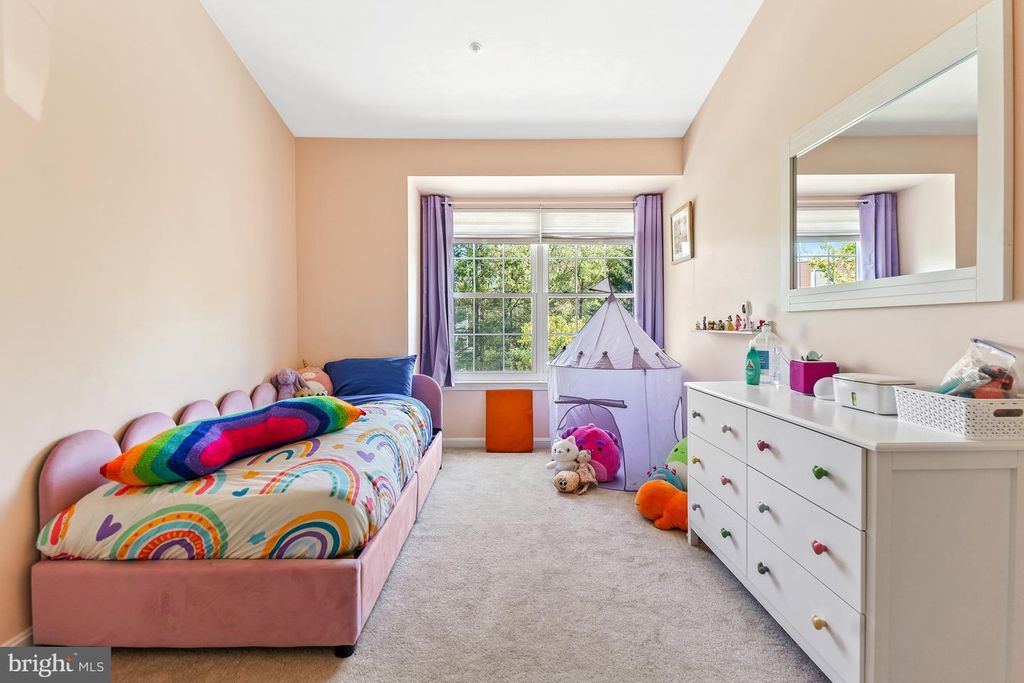 Image 21 of property listing at 11230 WATERMILL LN, Silver Spring, MD 20902