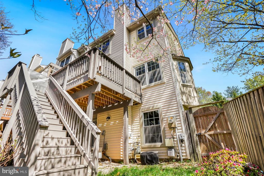 Image 31 of property listing at 11230 WATERMILL LN, Silver Spring, MD 20902