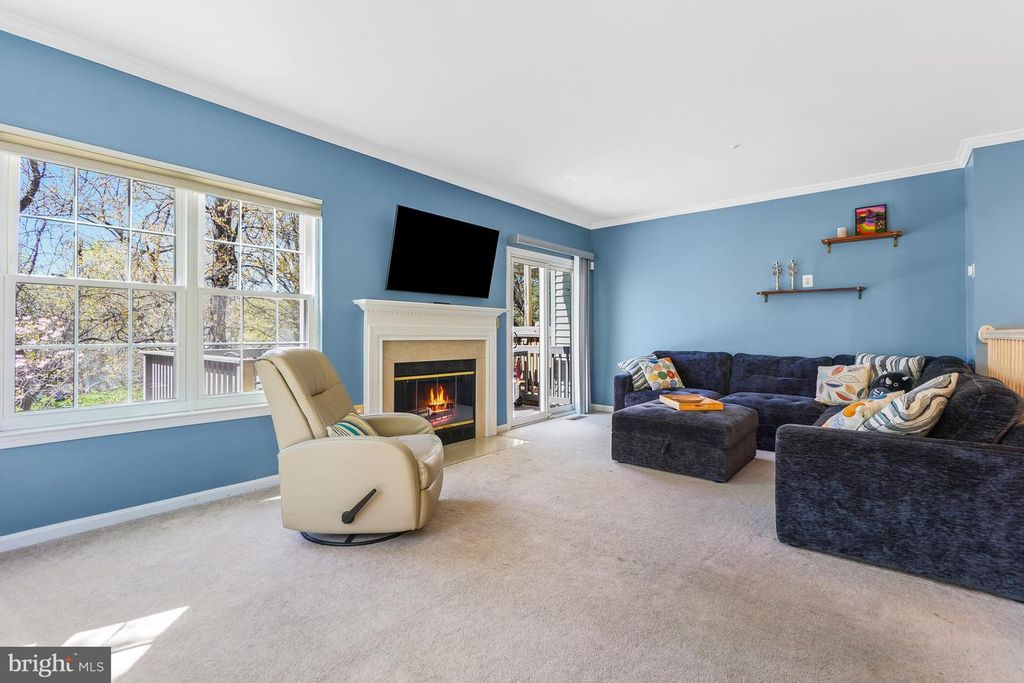 Image 4 of property listing at 11230 WATERMILL LN, Silver Spring, MD 20902