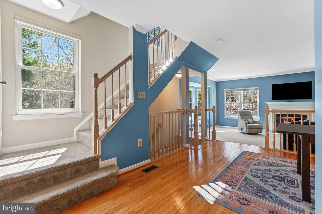 Image 5 of property listing at 11230 WATERMILL LN, Silver Spring, MD 20902