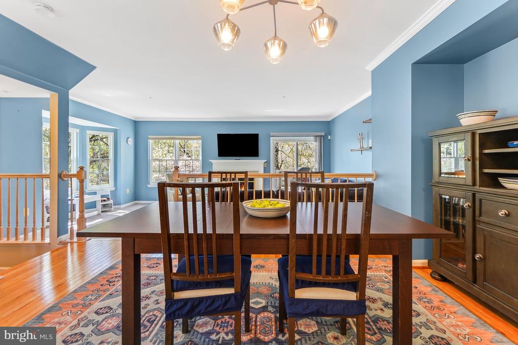 Image 8 of property listing at 11230 WATERMILL LN, Silver Spring, MD 20902