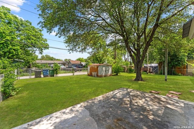 623 Weizmann St, San Antonio, TX 78213