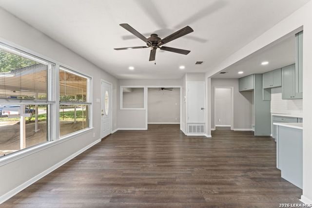 623 Weizmann St, San Antonio, TX 78213