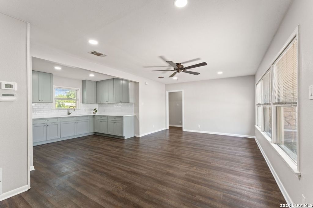 623 Weizmann St, San Antonio, TX 78213